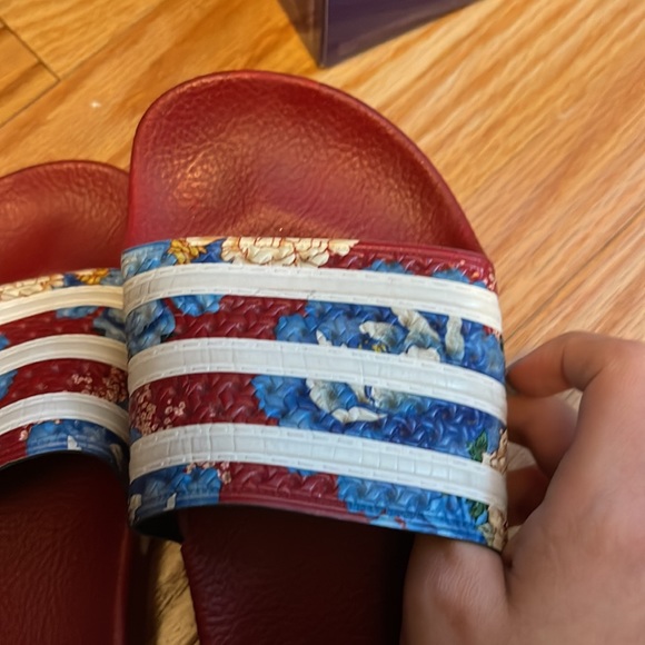 Adidas slides - Picture 3 of 4